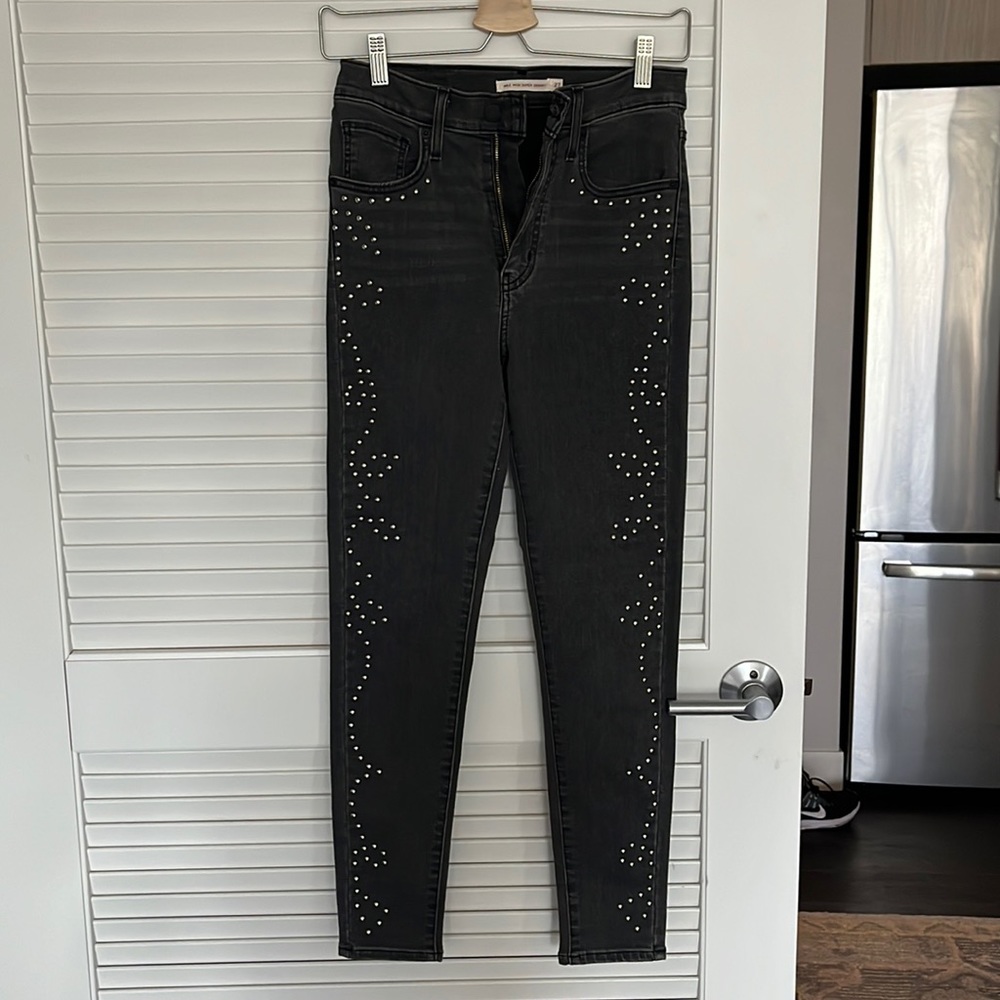 Levi jeans